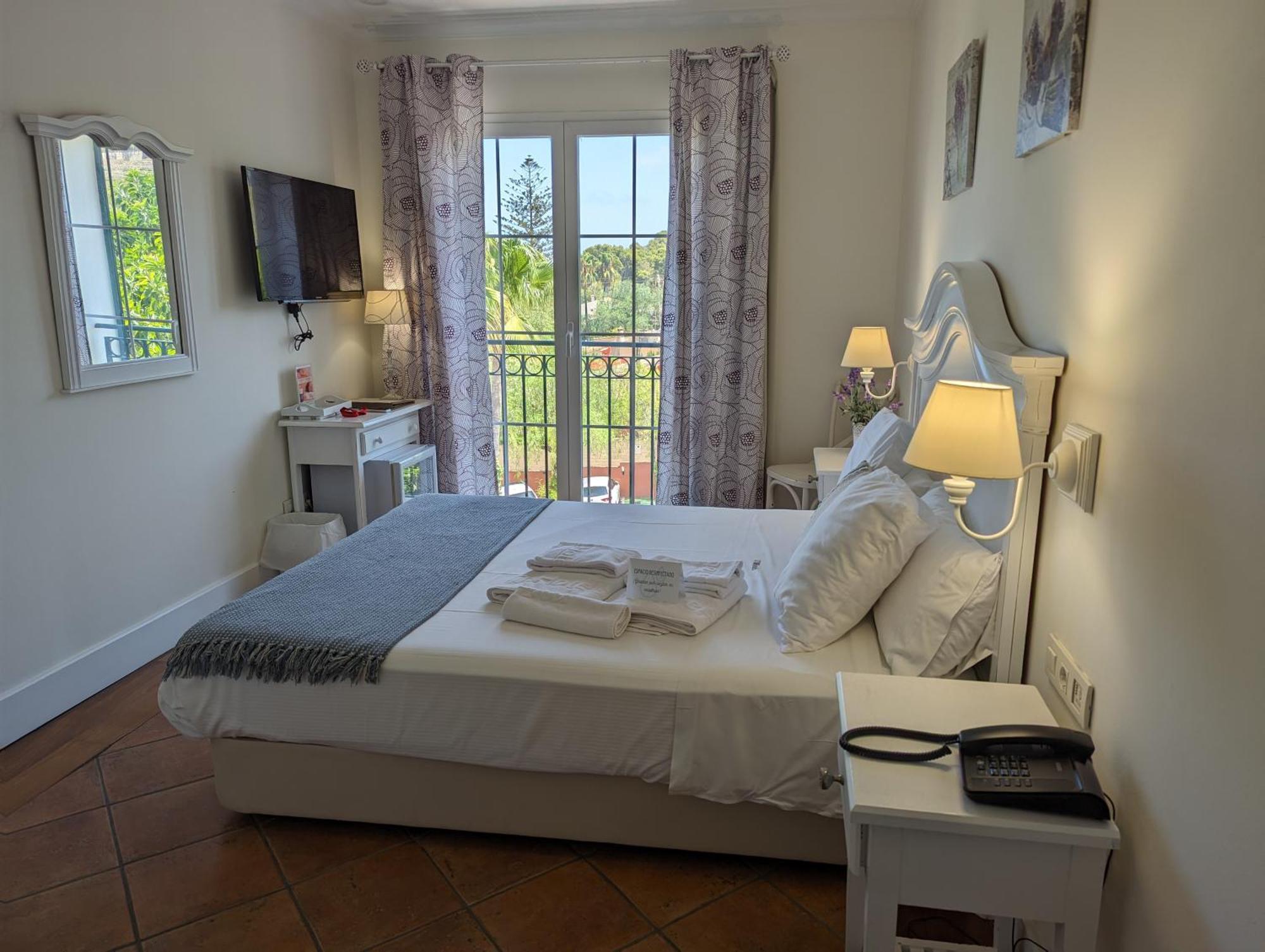 Hotel Mr Les Rotes Дения Экстерьер фото